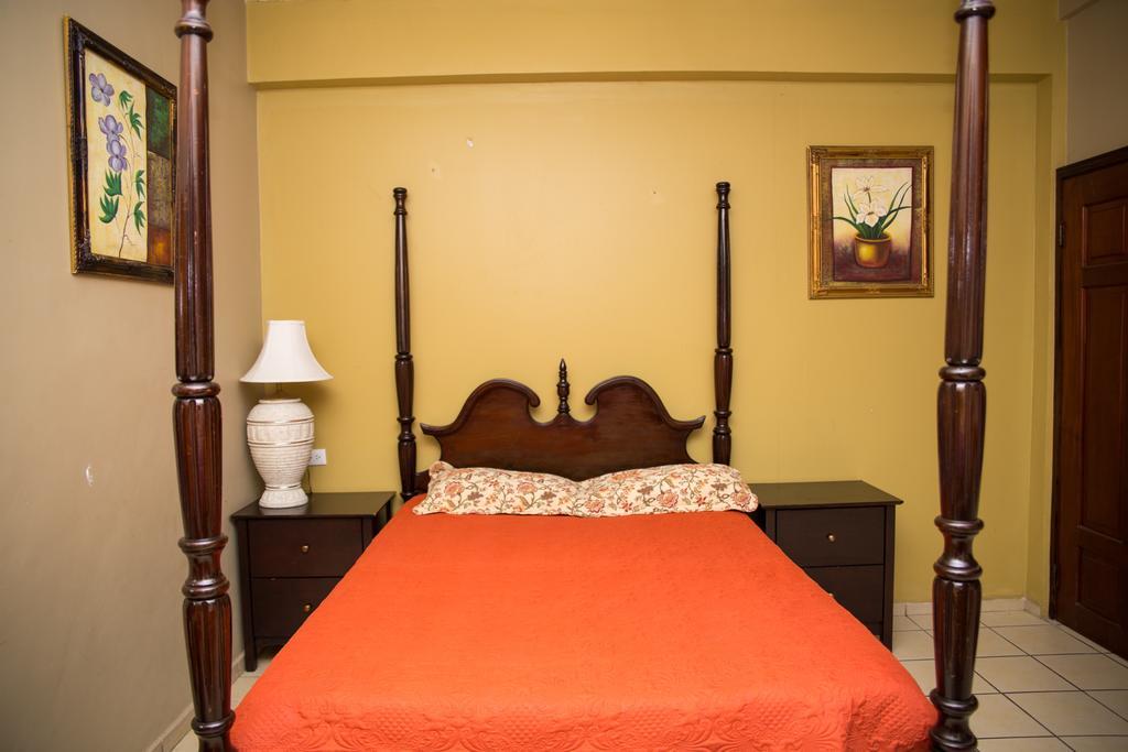 Hotel Casa Maria San Pedro Sula Esterno foto